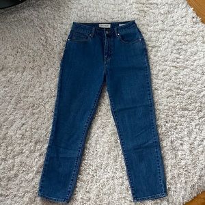 Ankle length mom jeans